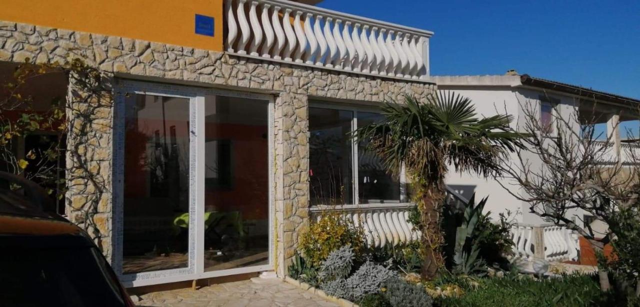 Apartmani Marijanovic Vir Exterior photo