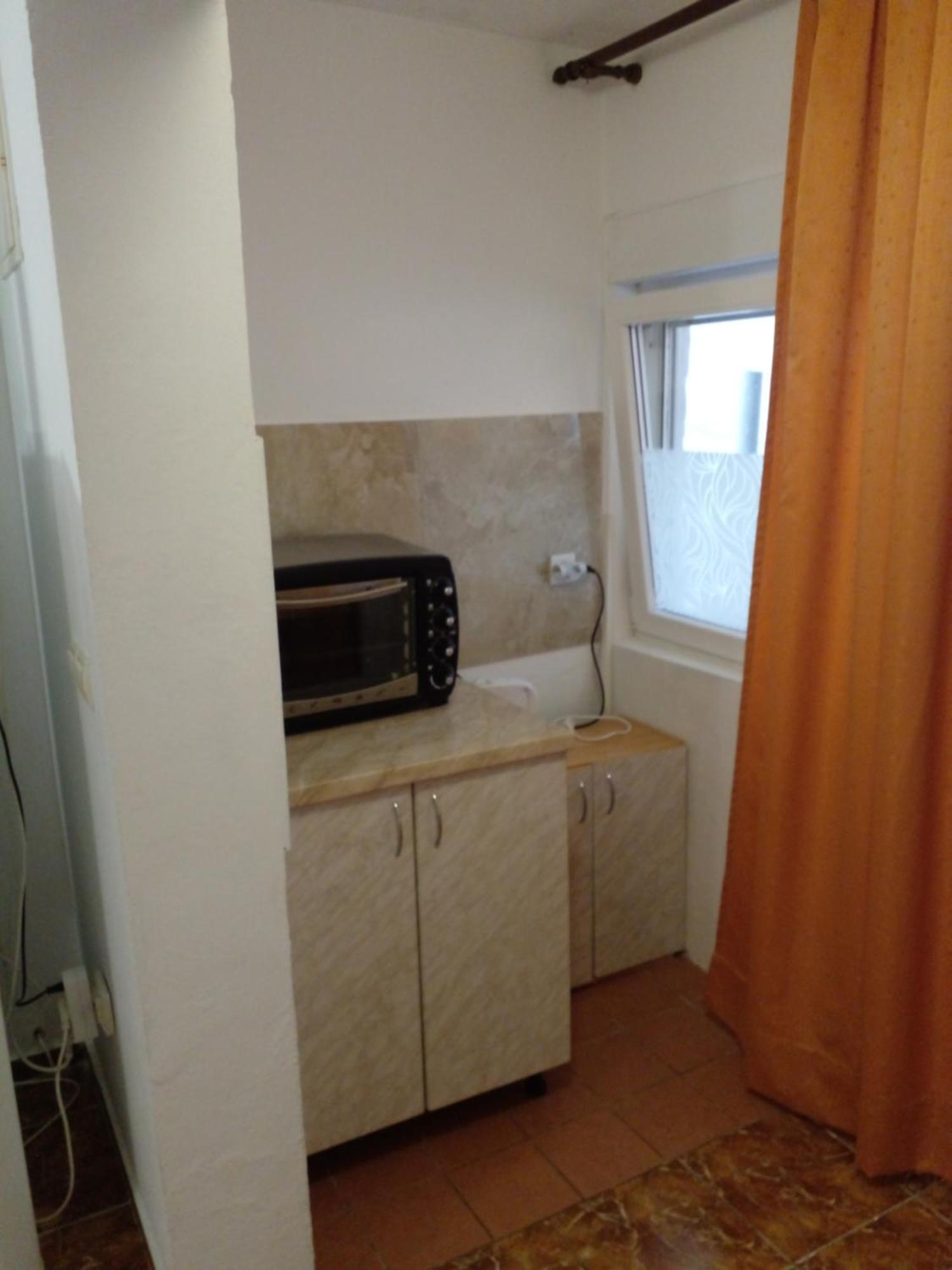 Apartmani Marijanovic Vir Exterior photo