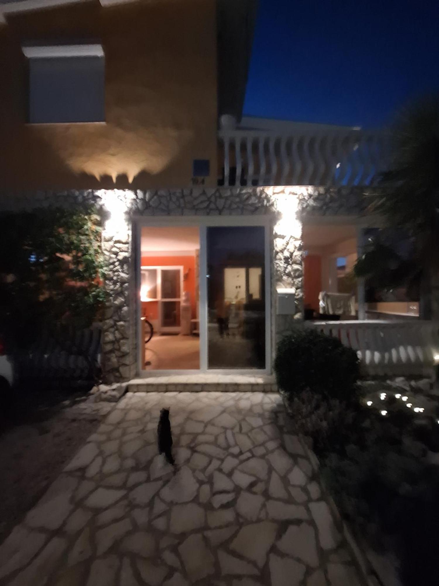 Apartmani Marijanovic Vir Exterior photo