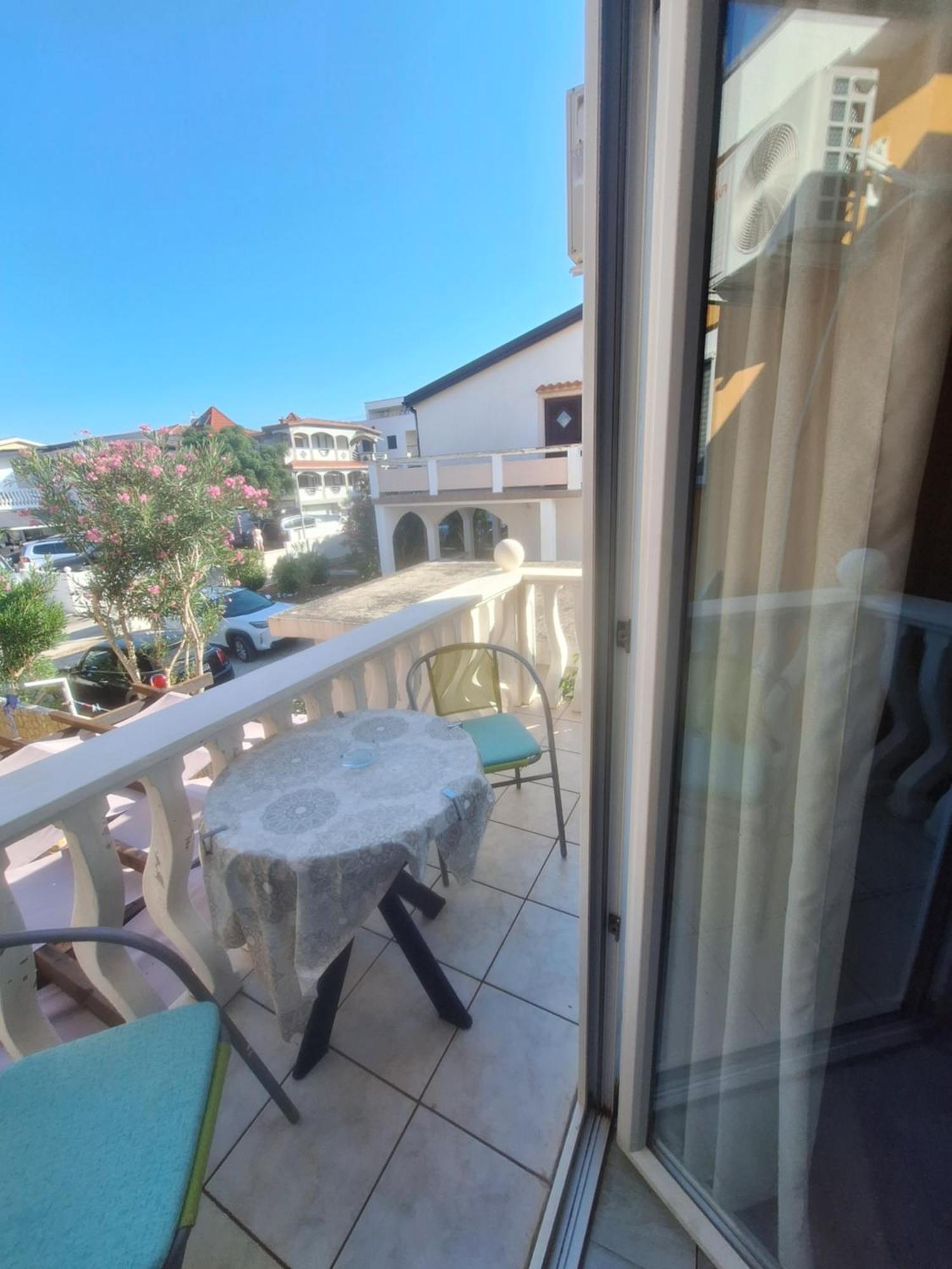 Apartmani Marijanovic Vir Exterior photo